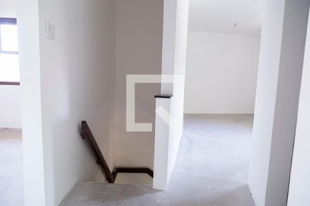 Casa à venda com 230m², 3 quartos e 3 vagas Casa à venda com 230m², 3 quartos e 3 vagasEscada