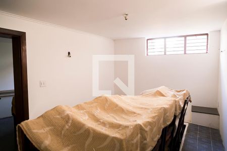 Casa à venda com 230m², 3 quartos e 3 vagas Casa à venda com 230m², 3 quartos e 3 vagasSala Subsolo