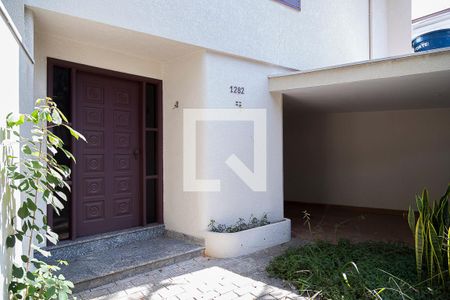Casa à venda com 230m², 3 quartos e 3 vagas Casa à venda com 230m², 3 quartos e 3 vagasJardim