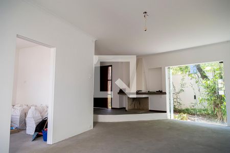 Sala de casa à venda com 3 quartos, 230m² em Planalto Paulista, São Paulo