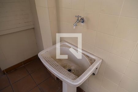 Casa à venda com 230m², 3 quartos e 3 vagas Casa à venda com 230m², 3 quartos e 3 vagasQuintal - Tanque