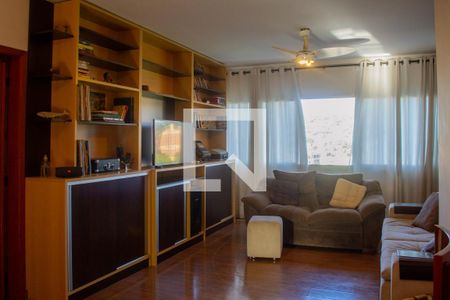 Sala de apartamento para alugar com 3 quartos, 150m² em Cascata, Porto Alegre