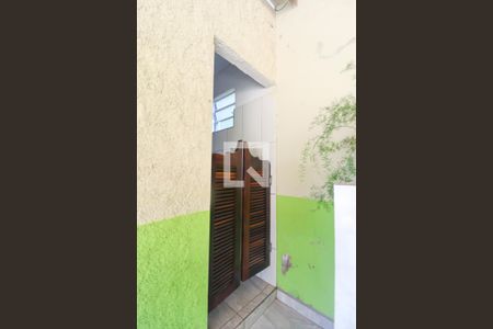 Casa à venda com 2999m², 3 quartos e 10 vagas Casa à venda com 2999m², 3 quartos e 10 vagasBanheiro