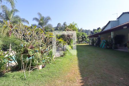 Casa à venda com 2999m², 3 quartos e 10 vagas Casa à venda com 2999m², 3 quartos e 10 vagasQuintal