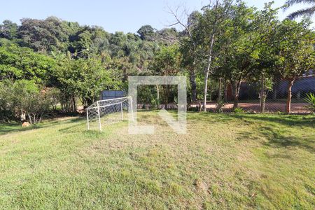 Casa à venda com 2999m², 3 quartos e 10 vagas Casa à venda com 2999m², 3 quartos e 10 vagasQuintal