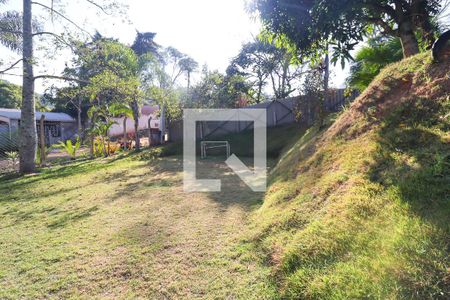 Casa à venda com 2999m², 3 quartos e 10 vagas Casa à venda com 2999m², 3 quartos e 10 vagasQuintal