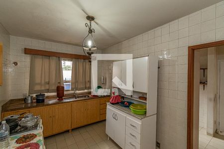 Apartamento à venda com 200m², 4 quartos e 2 vagasCozinha 