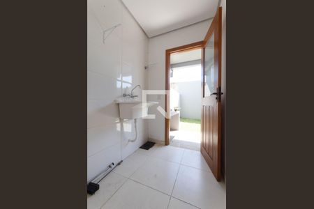 Casa de condomínio à venda com 172m², 3 quartos e 2 vagasLavanderia