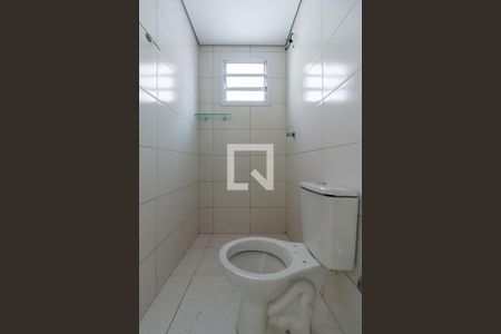 Banheiro de casa para alugar com 1 quarto, 21m² em Cidade Antônio Estêvão de Carvalho, São Paulo