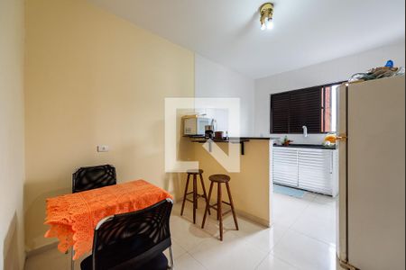 Sala de apartamento para alugar com 1 quarto, 35m² em Estuário, Santos