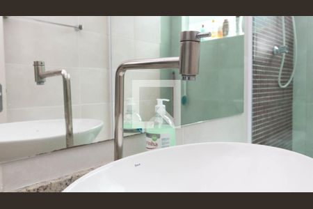 Casa à venda com 340m², 3 quartos e 3 vagasBanheiro da Suíte