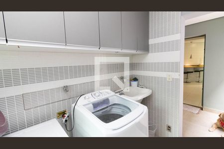 Casa à venda com 340m², 3 quartos e 3 vagasÁrea de Serviço