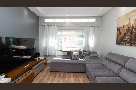 Sala de casa à venda com 3 quartos, 340m² em Vila Buenos Aires, São Paulo