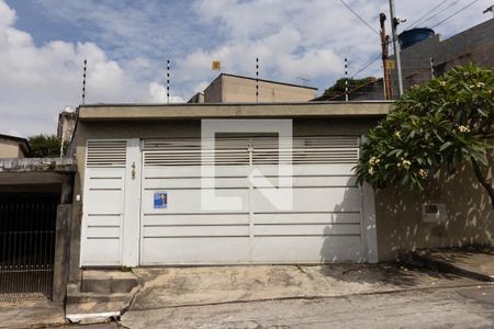 Casa à venda com 340m², 3 quartos e 3 vagasFachada