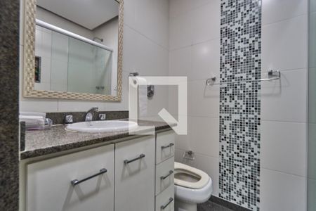 Apartamento à venda com 90m², 2 quartos e 1 vaga Apartamento à venda com 90m², 2 quartos e 1 vagaBanheiro Suite