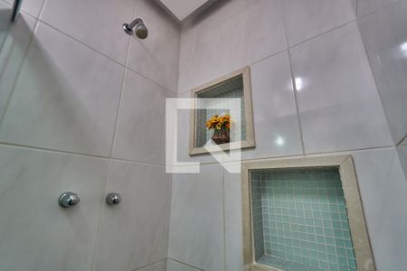 Apartamento à venda com 90m², 2 quartos e 1 vaga Apartamento à venda com 90m², 2 quartos e 1 vagaBanheiro Social