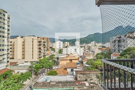 Apartamento à venda com 90m², 2 quartos e 1 vaga Apartamento à venda com 90m², 2 quartos e 1 vagaÁrea de Serviço Vista