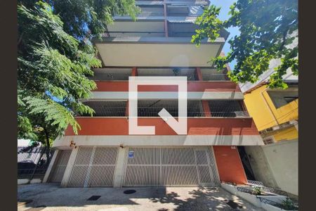 Apartamento à venda com 90m², 2 quartos e 1 vaga Apartamento à venda com 90m², 2 quartos e 1 vagaFachada