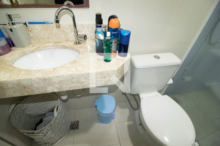 Casa à venda com 460m², 6 quartos e 5 vagasBanheiro da Suíte 2