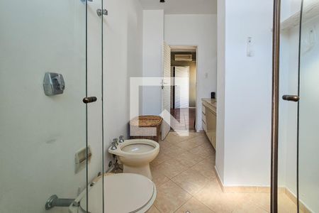 Apartamento para alugar com 160m², 3 quartos e 1 vaga Apartamento para alugar com 160m², 3 quartos e 1 vagaBanheiro da Suíte