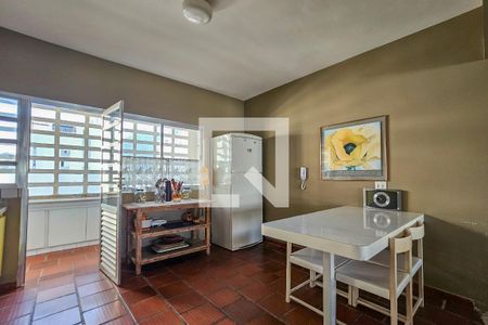 Apartamento para alugar com 160m², 3 quartos e 1 vaga Apartamento para alugar com 160m², 3 quartos e 1 vagaCozinha