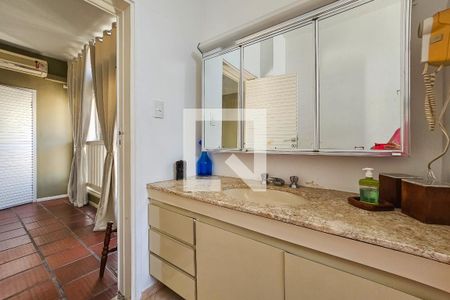 Apartamento para alugar com 160m², 3 quartos e 1 vaga Apartamento para alugar com 160m², 3 quartos e 1 vagaBanheiro da Suíte