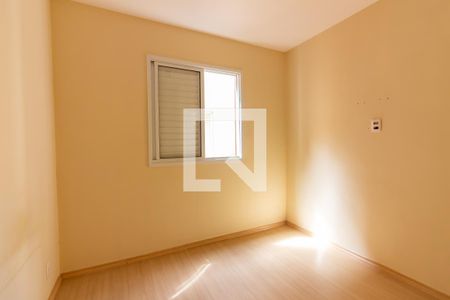 Quarto 2 de apartamento para alugar com 2 quartos, 45m² em Jardim Sao Pedro, Osasco