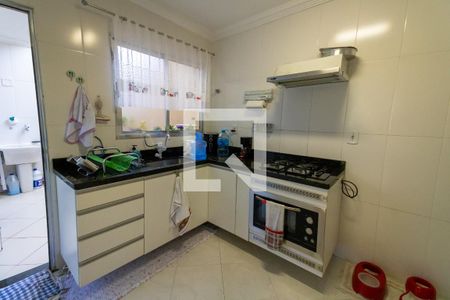 Casa à venda com 132m², 3 quartos e 2 vagasCozinha