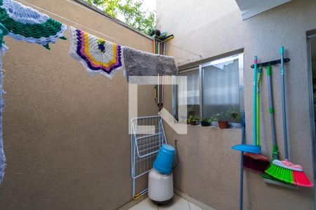 Casa à venda com 132m², 3 quartos e 2 vagasÁrea de Serviço