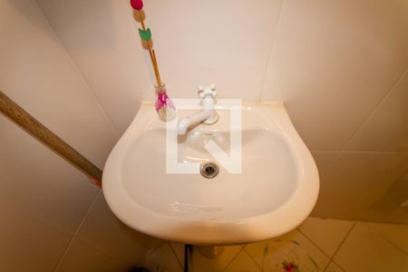 Casa à venda com 132m², 3 quartos e 2 vagasBanheiro 3