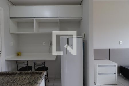 Cozinha  de kitnet/studio para alugar com 1 quarto, 22m² em Iguatemi, Ribeirão Preto