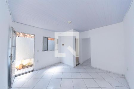 Sala de casa para alugar com 2 quartos, 42m² em Parque Pereira, São Paulo