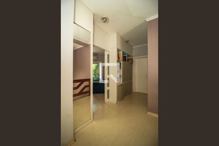 Casa para alugar com 280m², 4 quartos e 1 vagaCorredor