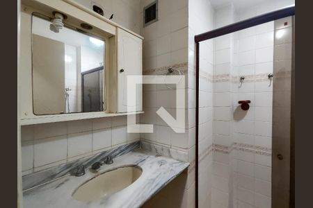 Apartamento à venda com 100m², 2 quartos e 1 vaga Apartamento à venda com 100m², 2 quartos e 1 vagaBanheiro da Suíte