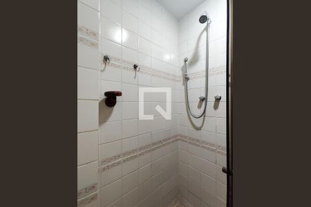 Apartamento à venda com 100m², 2 quartos e 1 vaga Apartamento à venda com 100m², 2 quartos e 1 vagaBanheiro da Suíte