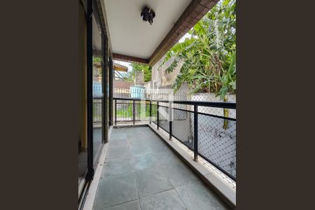 Apartamento à venda com 100m², 2 quartos e 1 vaga Apartamento à venda com 100m², 2 quartos e 1 vagaVaranda da Sala