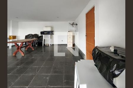 Apartamento à venda com 100m², 2 quartos e 1 vaga Apartamento à venda com 100m², 2 quartos e 1 vagaÁrea comum - Salão de festas