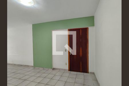Apartamento à venda com 100m², 2 quartos e 1 vaga Apartamento à venda com 100m², 2 quartos e 1 vagaSala