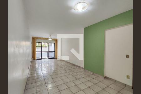 Apartamento à venda com 100m², 2 quartos e 1 vaga Apartamento à venda com 100m², 2 quartos e 1 vagaSala