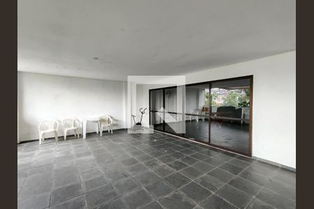 Apartamento à venda com 100m², 2 quartos e 1 vaga Apartamento à venda com 100m², 2 quartos e 1 vagaÁrea comum - Salão de festas