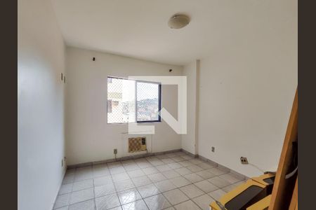 Apartamento à venda com 100m², 2 quartos e 1 vaga Apartamento à venda com 100m², 2 quartos e 1 vagaQuarto