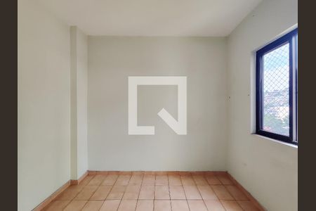 Apartamento à venda com 100m², 2 quartos e 1 vaga Apartamento à venda com 100m², 2 quartos e 1 vagaQuarto de Serviço