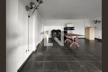Apartamento à venda com 100m², 2 quartos e 1 vaga Apartamento à venda com 100m², 2 quartos e 1 vagaÁrea comum - Salão de festas