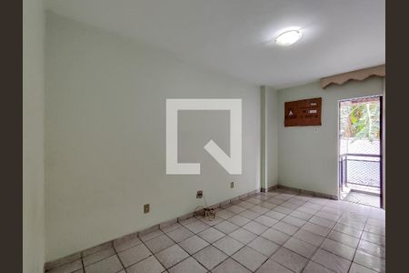 Apartamento à venda com 100m², 2 quartos e 1 vaga Apartamento à venda com 100m², 2 quartos e 1 vagaSuíte