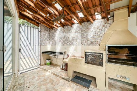 Casa à venda com 200m², 3 quartos e 4 vagasÁrea Externa