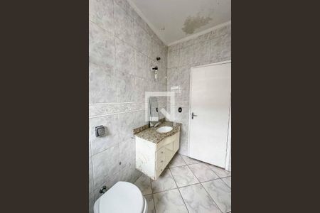 Casa à venda com 200m², 3 quartos e 4 vagasBanheiro 