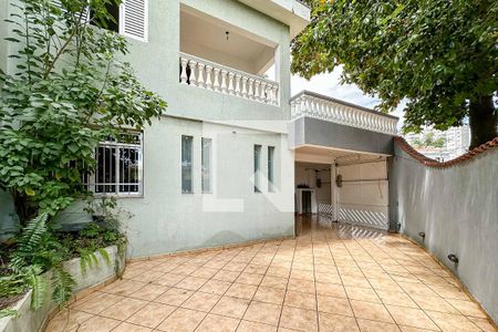 Casa à venda com 200m², 3 quartos e 4 vagasÁrea Externa