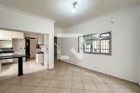 Casa à venda com 200m², 3 quartos e 4 vagasSala