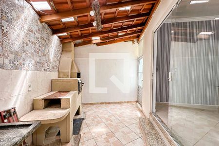 Casa à venda com 200m², 3 quartos e 4 vagasÁrea Externa