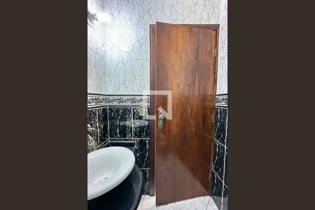 Casa à venda com 200m², 3 quartos e 4 vagasLavabo